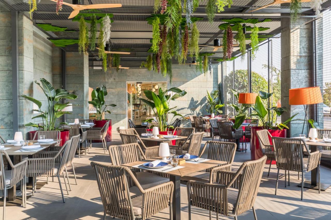 Occidental Aranjuez Hotel Exterior photo