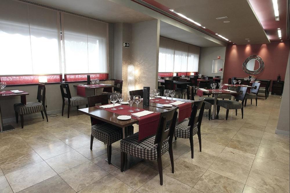 Occidental Aranjuez Hotel Exterior photo
