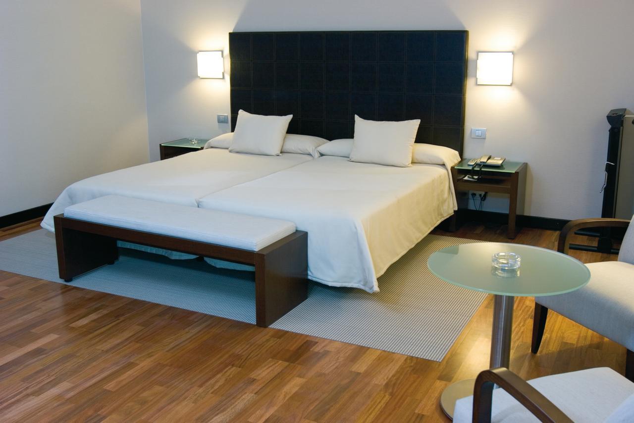 Occidental Aranjuez Hotel Room photo