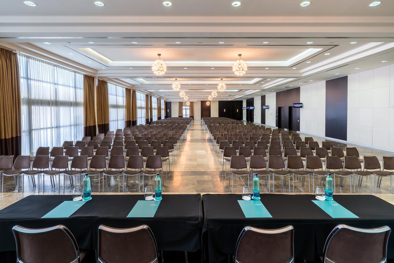 Occidental Aranjuez Hotel Exterior photo
