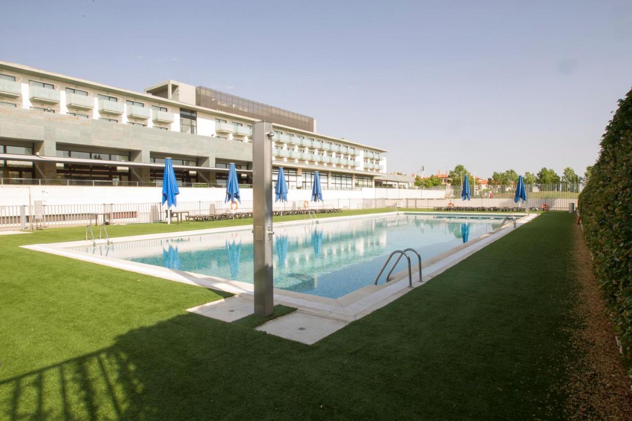 Occidental Aranjuez Hotel Exterior photo
